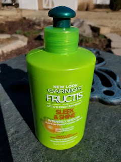 Low Cost Option To Tame Frizzy Hair That Works Great